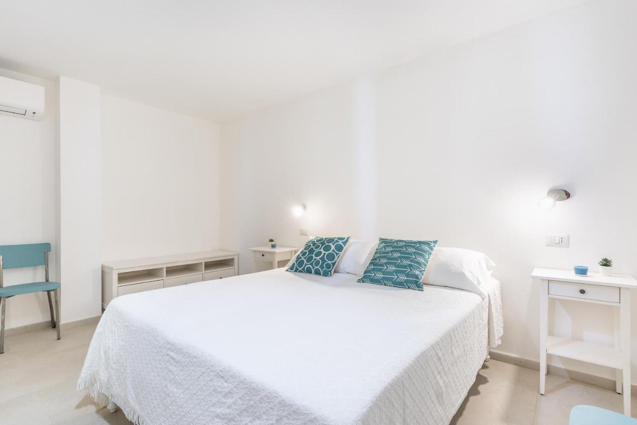 Villa Elena - Affitti Brevi Italia Àrbatax Exteriör bild